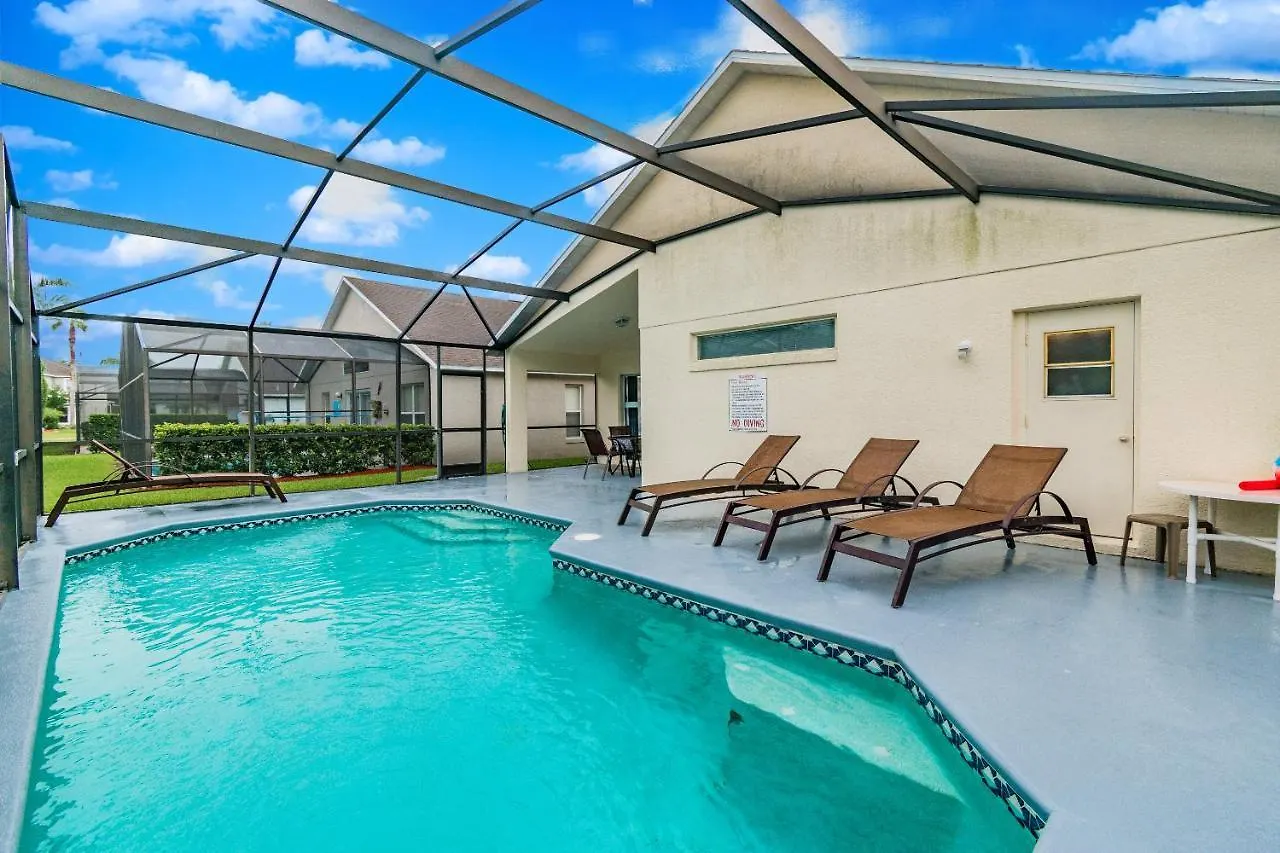Spacious With Private Pool - No Carpet - Area 度假居