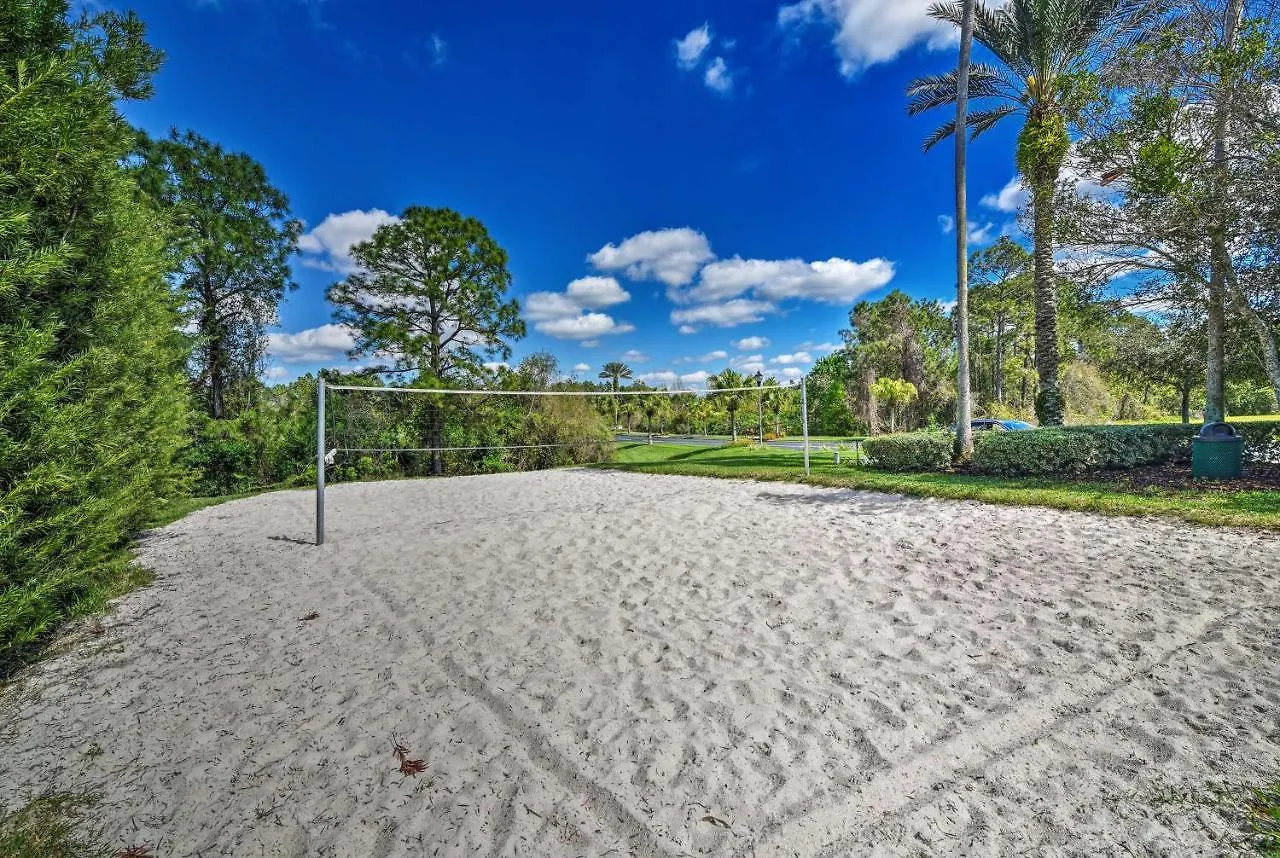 Sunny Florida Retreat With Pool 25 Mi To Сasa de vacaciones