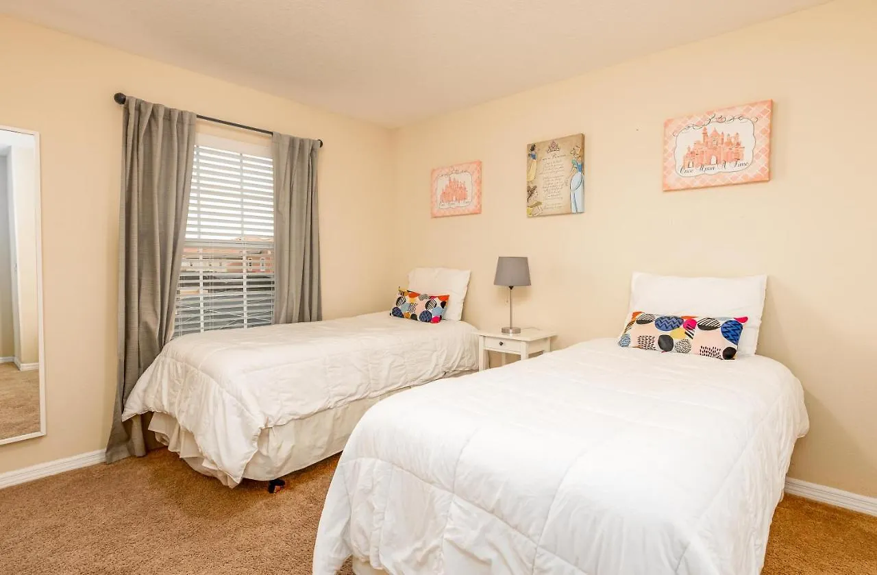 Spetacular Townhome With Private Pool Close To 8919pp