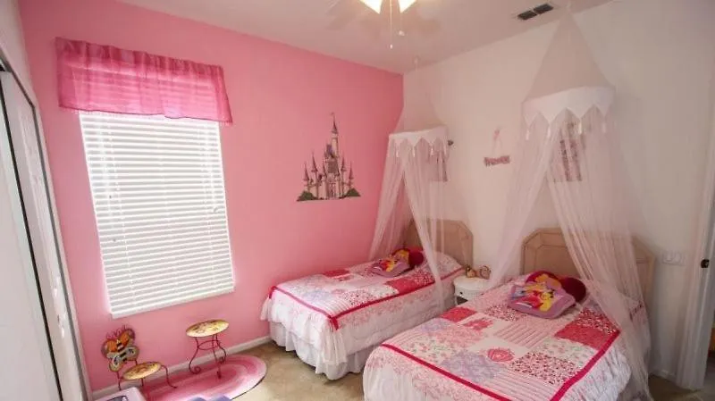 Lovely 4 Bed 4 Bath Pool In Windsor Hills 펜션