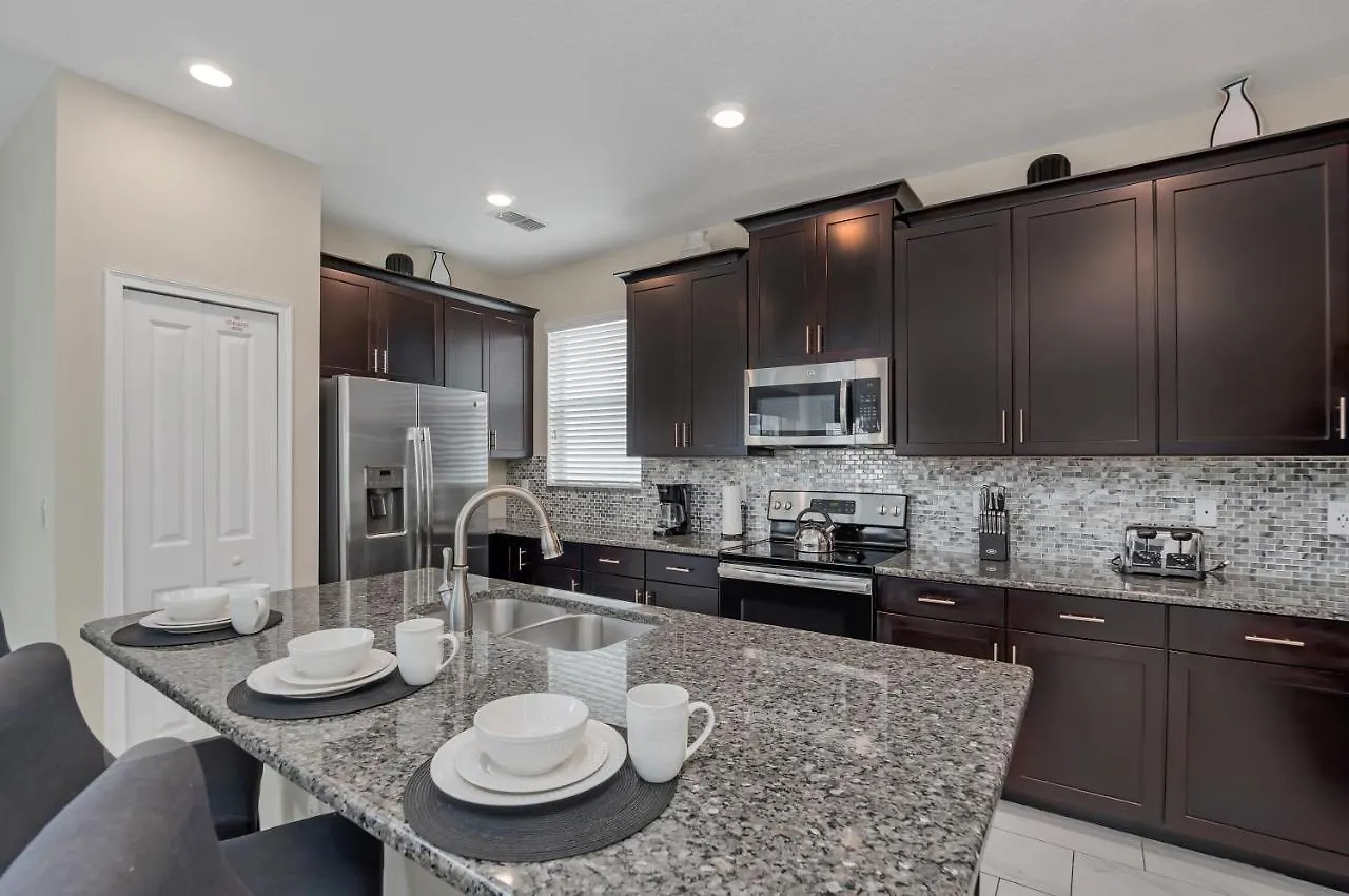 Lakeview With Private Pool And Free Water Park -10mins From Disney- *