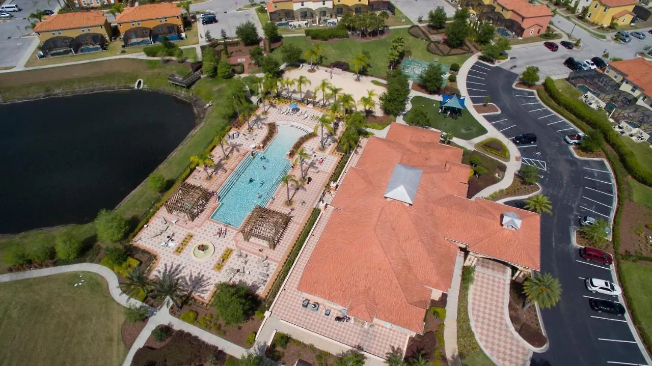 Holiday home 3br 3bath Townhome Bbq Pool 15min 1291ft