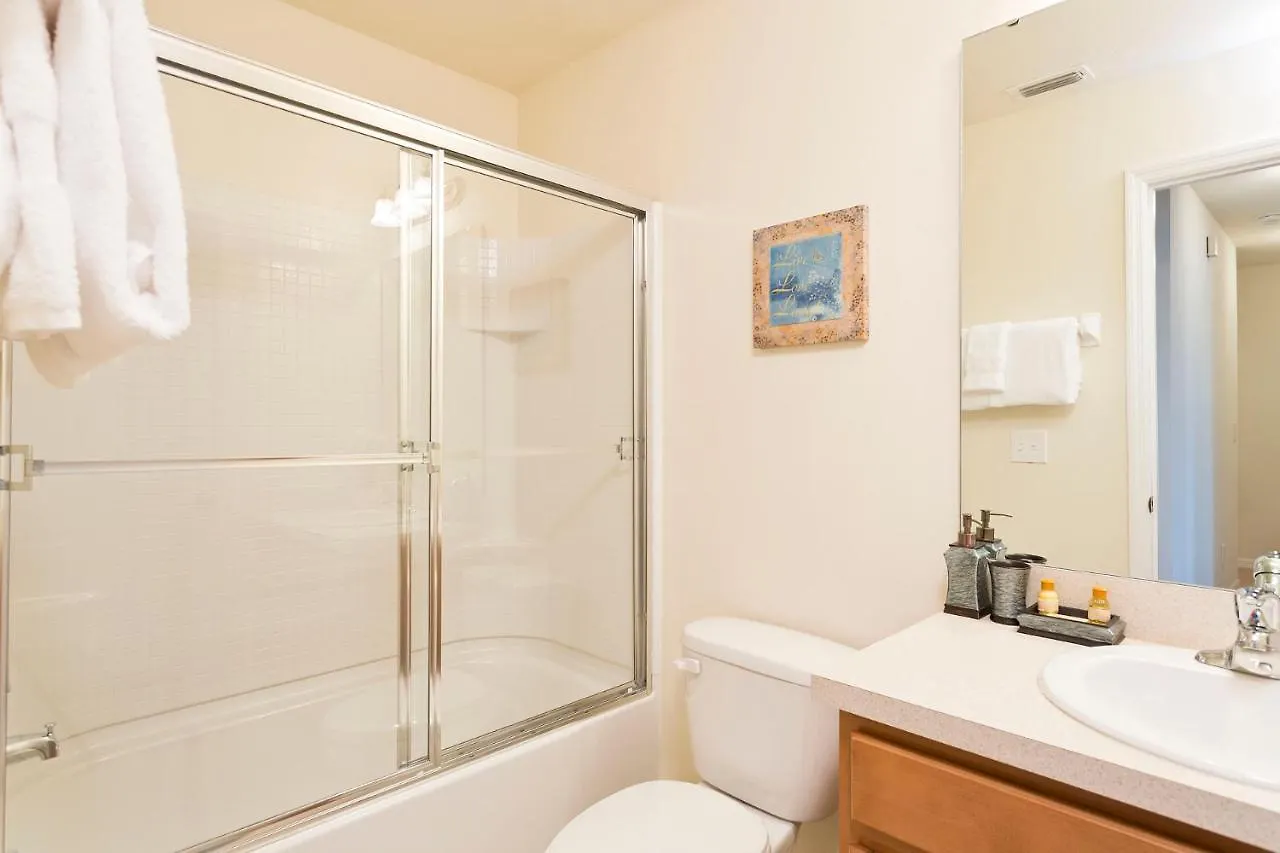 3br 3bath Townhome Bbq Pool 15min 1291ft Holiday home *