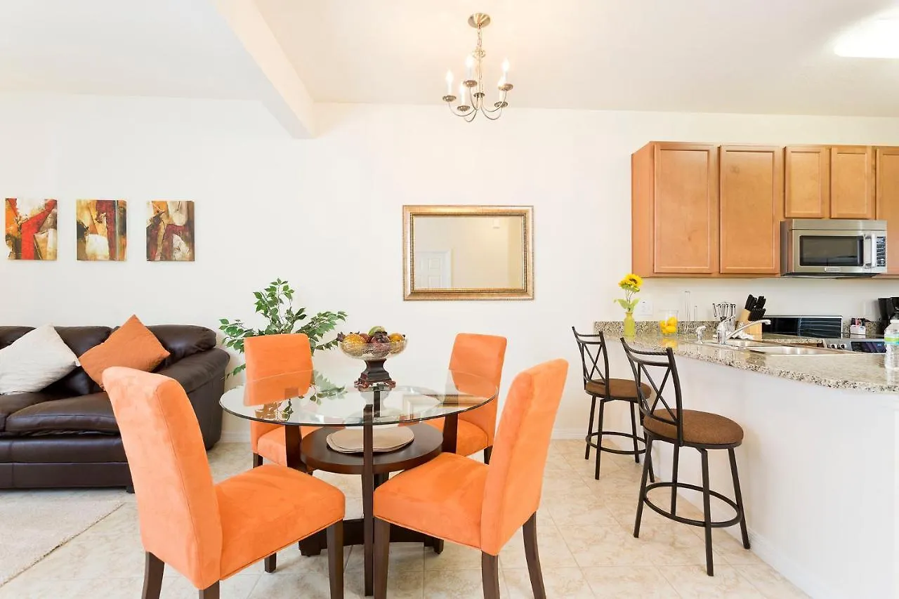 3br 3bath Townhome Bbq Pool 15min 1291ft Holiday home Kissimmee