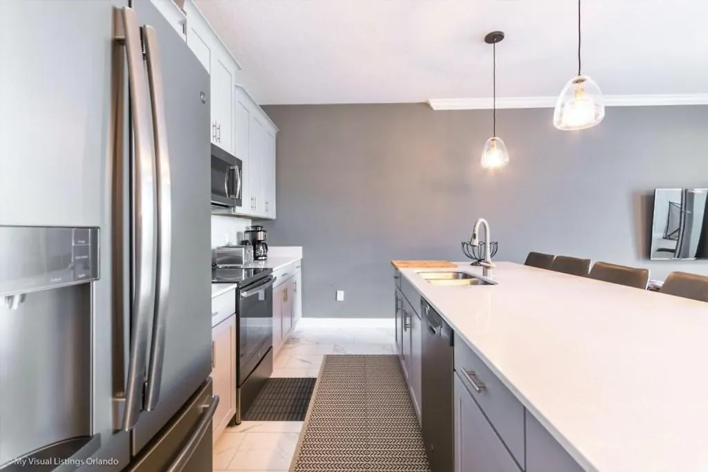 4 Bed Storey With Lazy River Townhouse キシミー