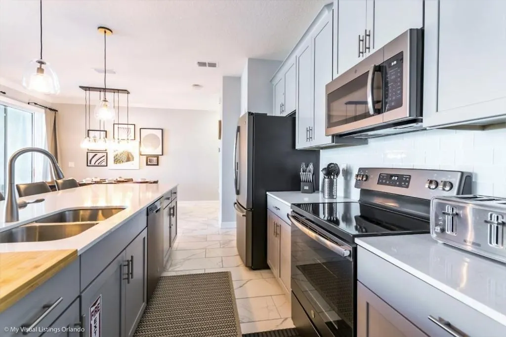 4 Bed Storey With Lazy River Townhouse * キシミー