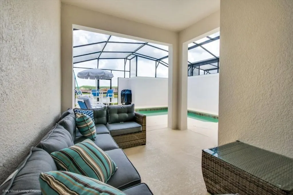 4 Bed Storey With Lazy River Townhouse キシミー