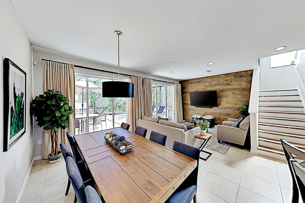 Regal Oaks Townhomes 2627 *