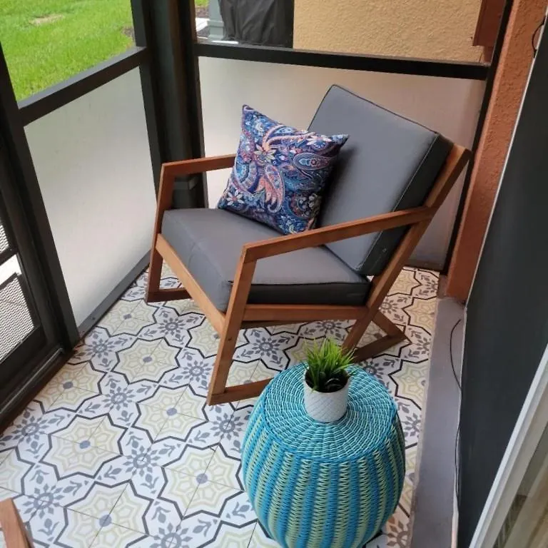 Minutes To Boutique 3br 2,5 Bath Coastal Th Townhouse *