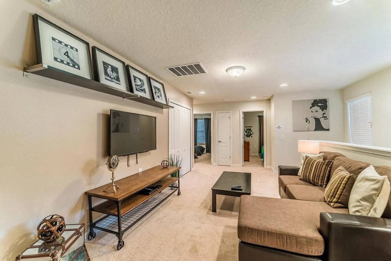 Beautiful Townhome With Splash Pool And Game * Kissimmee