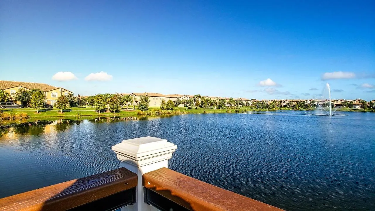 Holiday home Price Ever At Windsor At Westside Ww2116