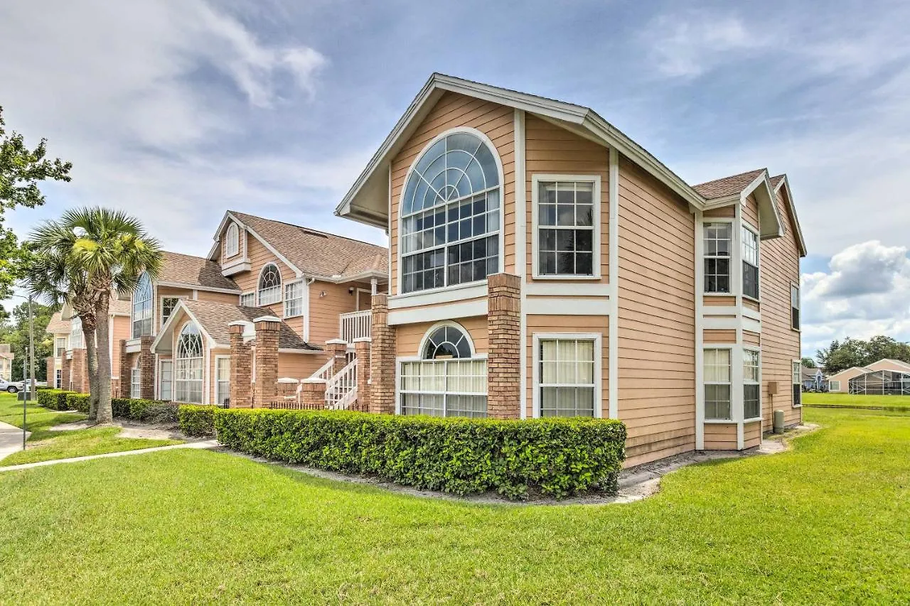 With Private Porch Less Than 7 Mi To Disney! Apartament