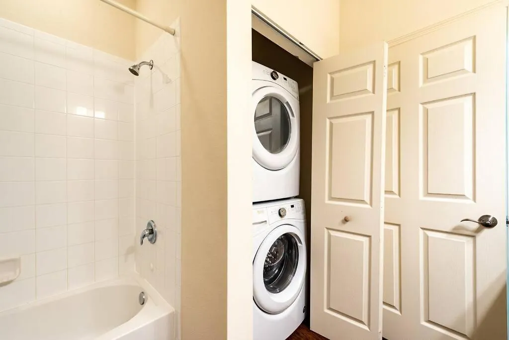 Super Comfy And Spacious 3 Bedroom 10 Minutes From Disney, With Major Shopping 4 Minutes Away 別荘 キシミー