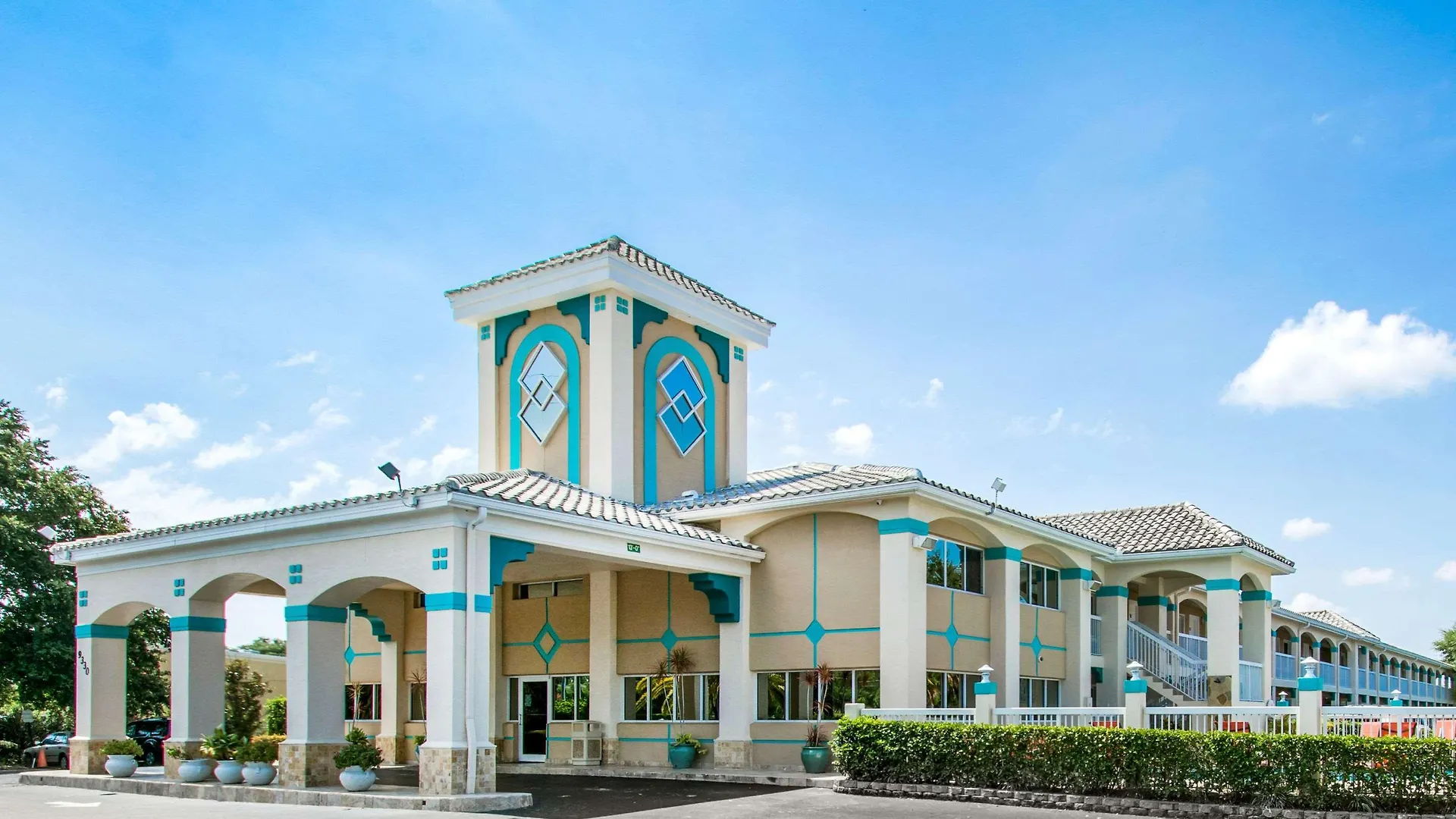 Quality Clermont West Hotel