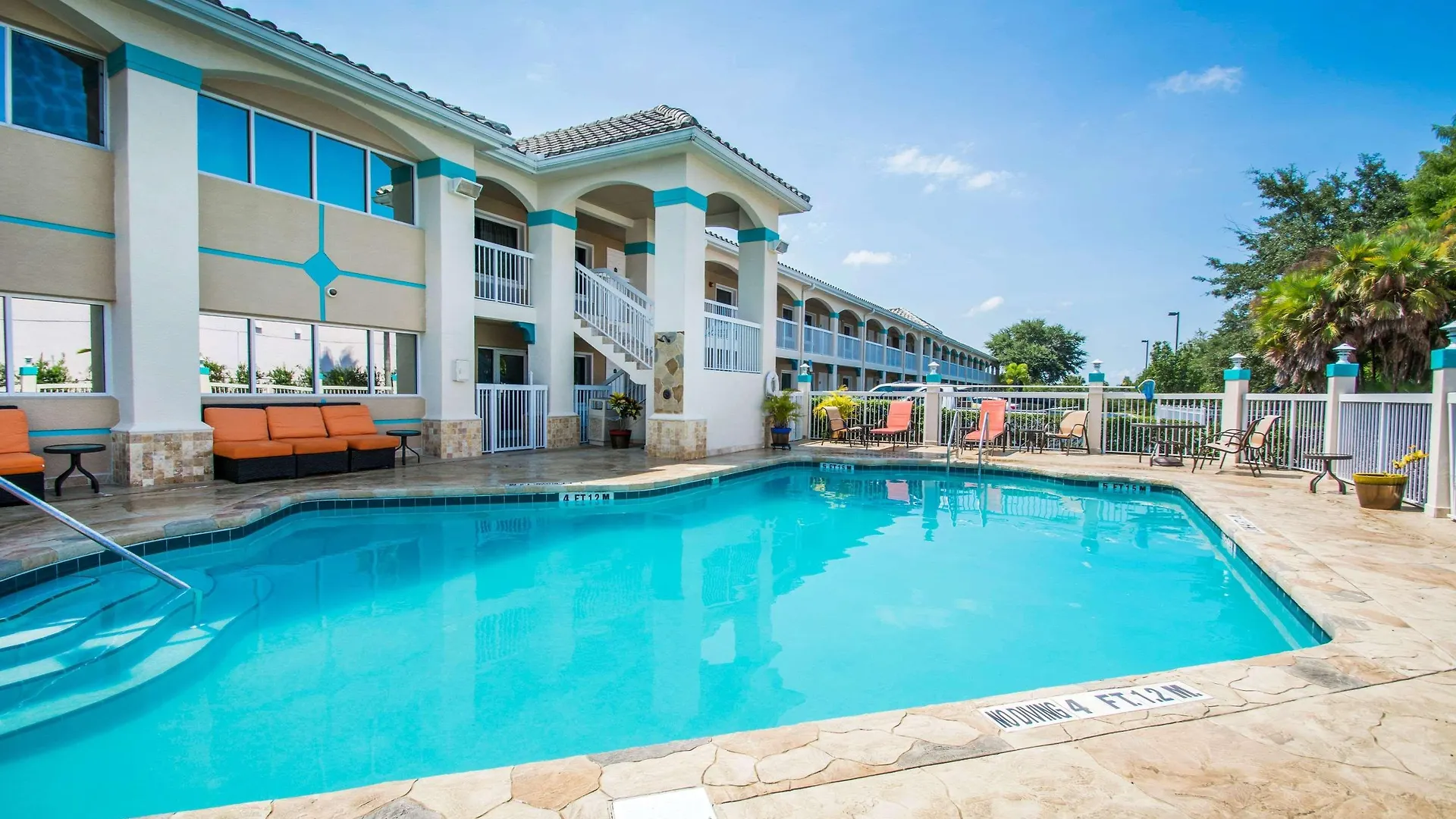 Quality Clermont West Hotel