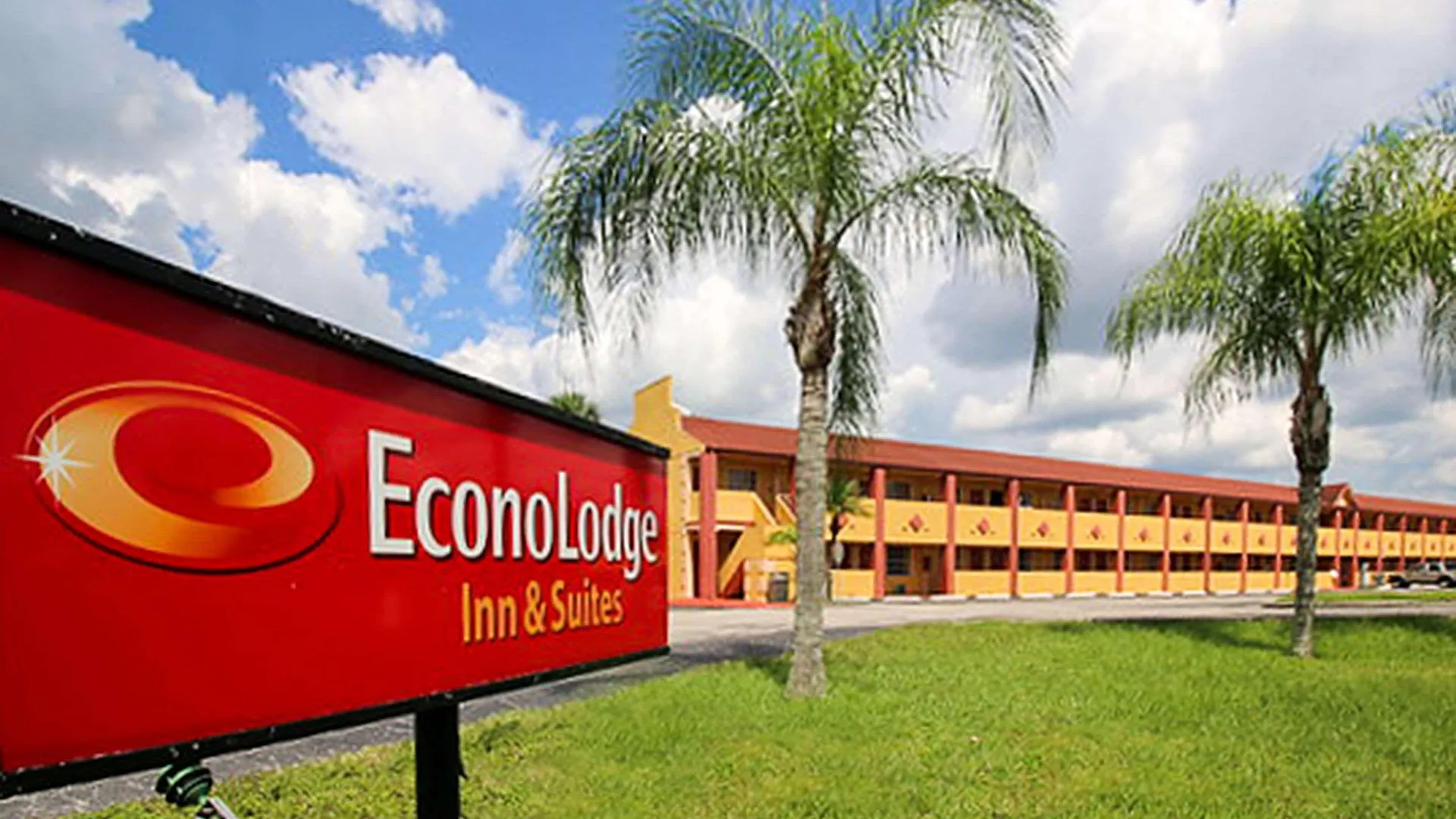 Hotell Econo & Maingate 2*