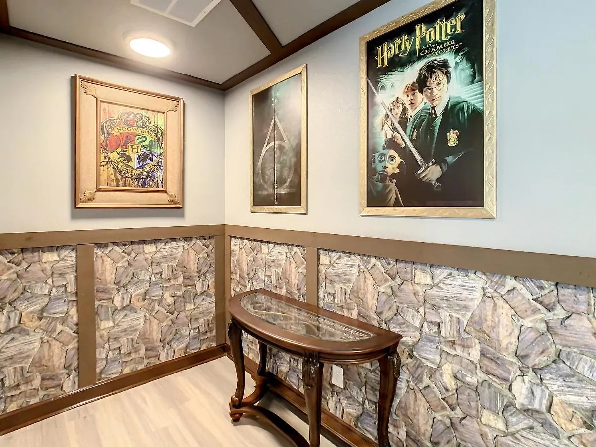 Villa Marvelous Magical House: Amazing Themes And Pool, 5mi Kissimmee