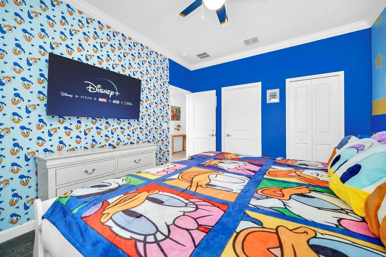 Holiday home 8br Lakeview Priv Heated Pool & Theater