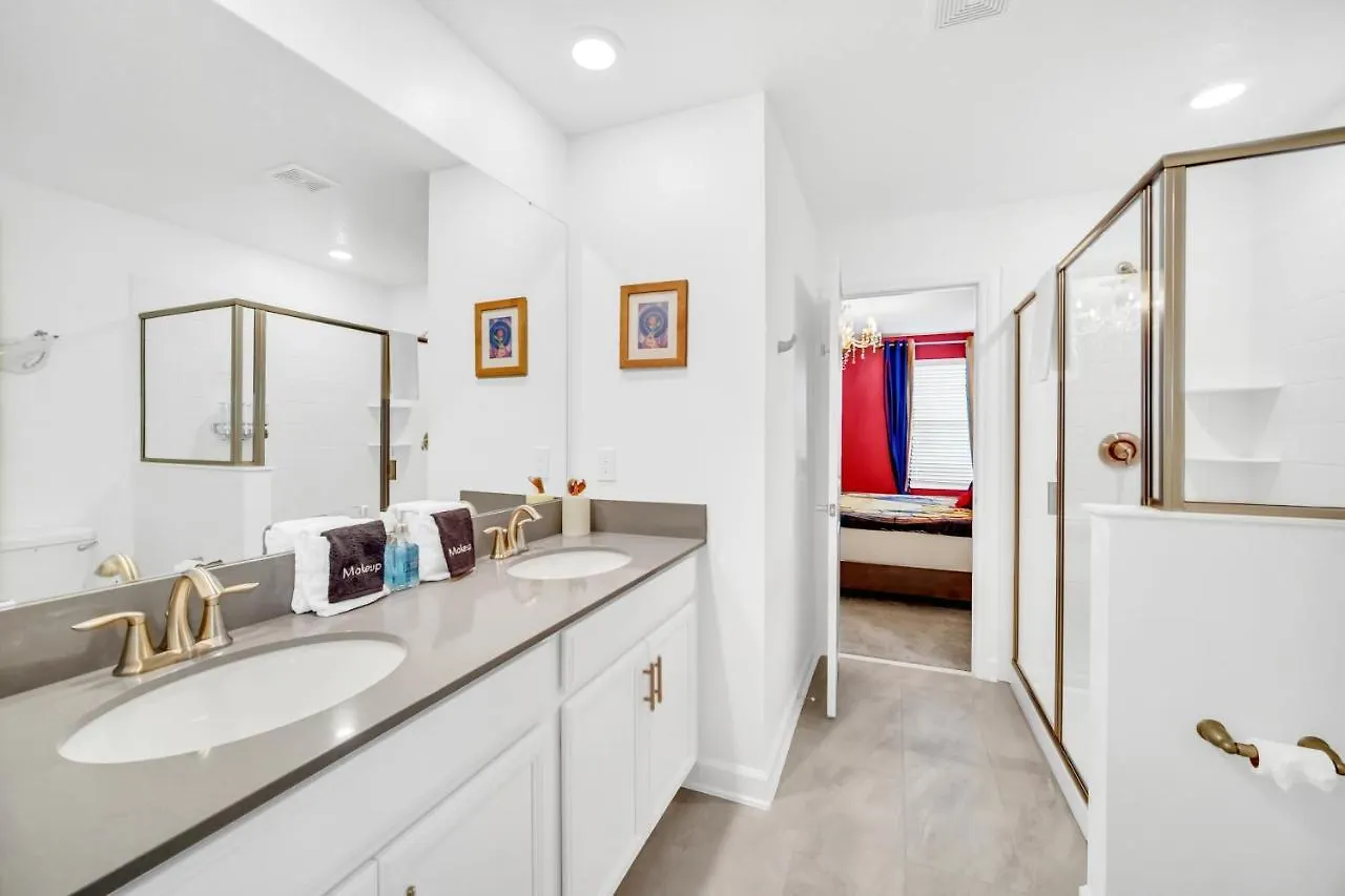 8br Lakeview Priv Heated Pool & Theater *