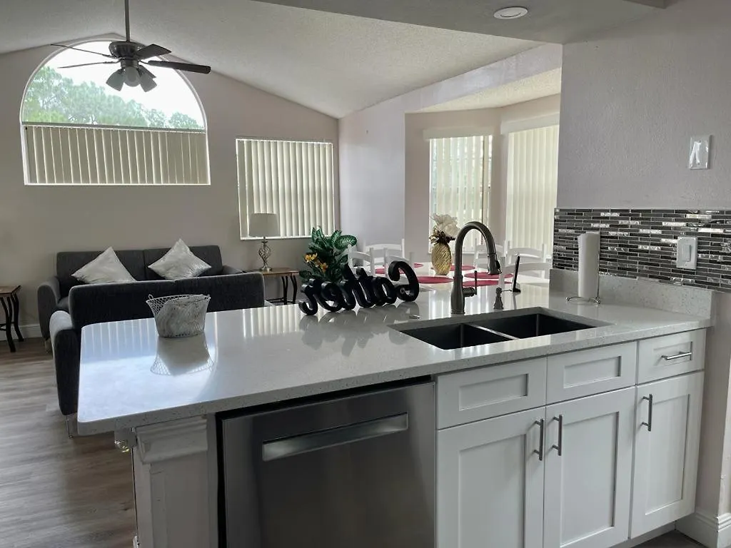 Apartment Grand Family Premium 3br Near Parks