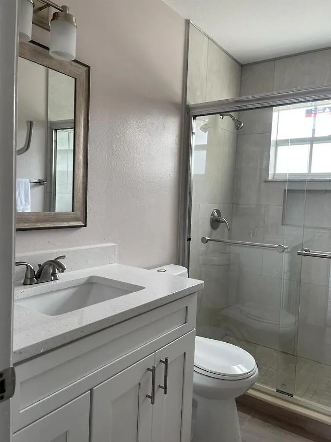 Grand Family Premium 3br Near Parks
