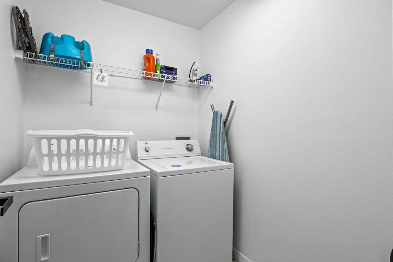 Near Disney, Recently Renovated, Clubhouse Villa Kissimmee