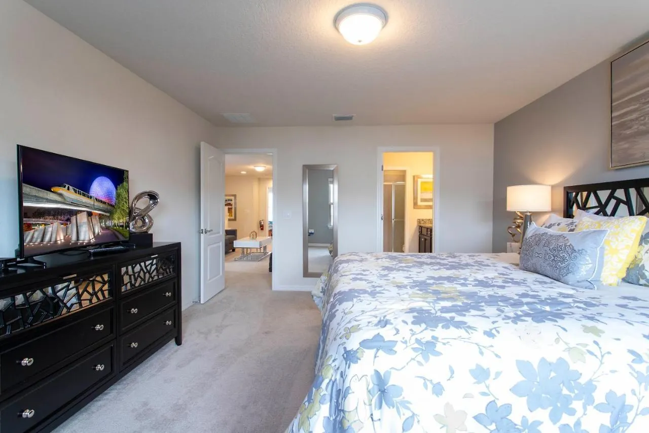 Splendid 5 Bd W/ Pool @ Windsor Westside 8921 * キシミー