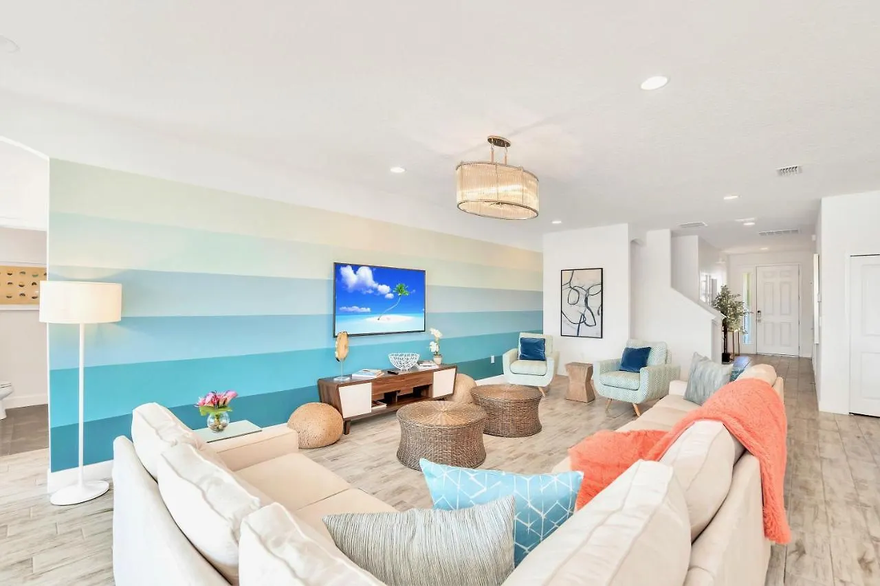 Ferienhaus 10br Luxury Mansion - Family - Sleeps 20 - Private Pool, Hot Tub And Bbq!