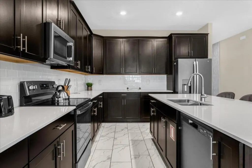 6 Bedrooms- 5 Bathrooms- Champions 1097 Ls 度假居