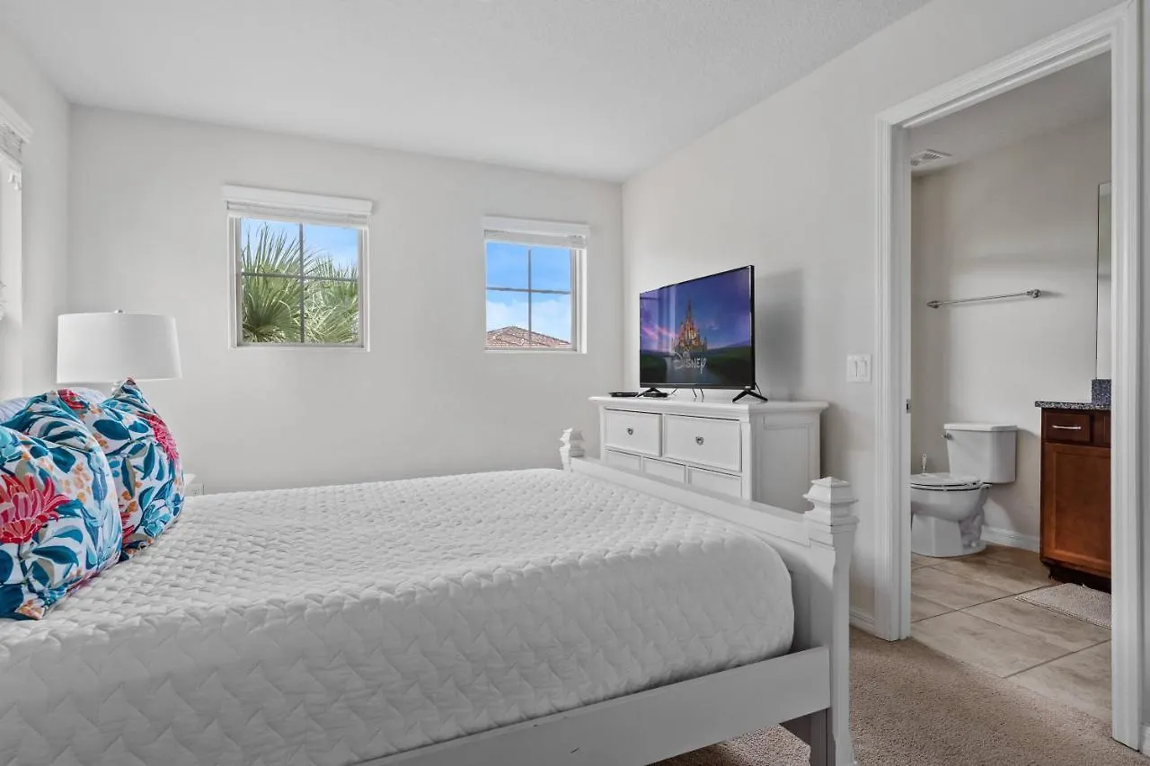 Holiday home Price Ever At Windsor At Westside Ww2116