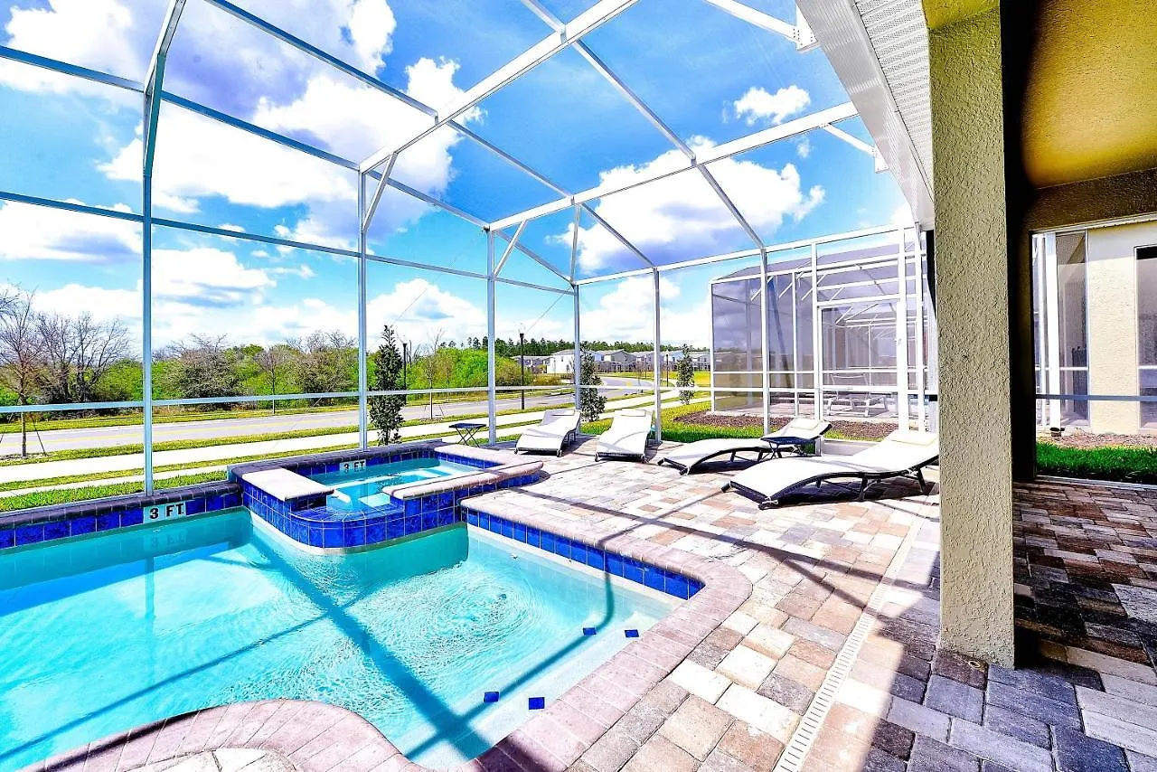 Brand New Champions Gate Resort, Game Room, Near Attractions!! Holiday home *