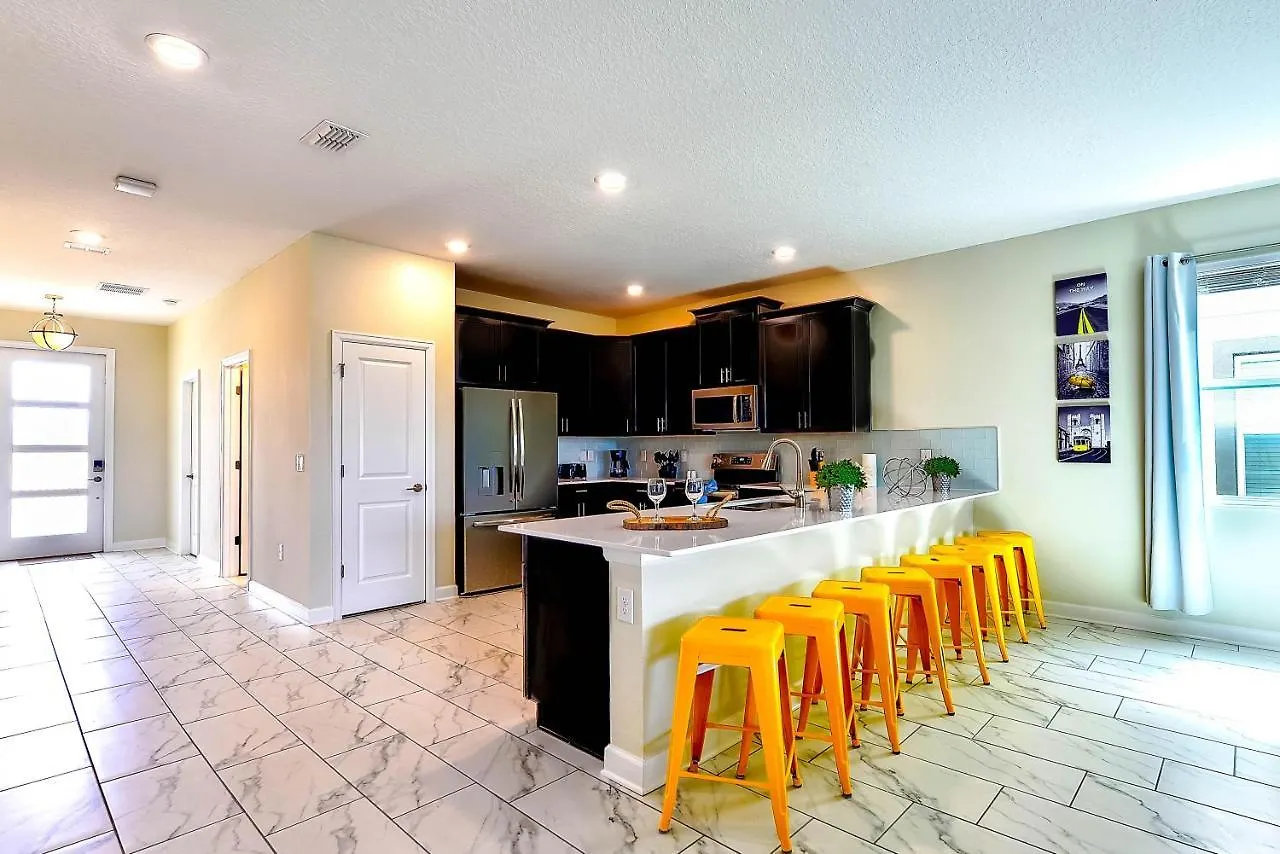Holiday home Brand New Champions Gate Resort, Game Room, Near Attractions!!