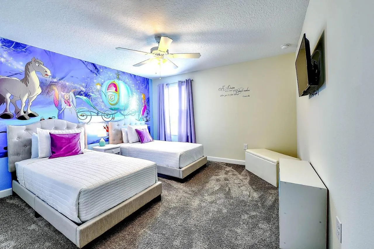 Brand New Champions Gate Resort, Game Room, Near Attractions!! Holiday home *