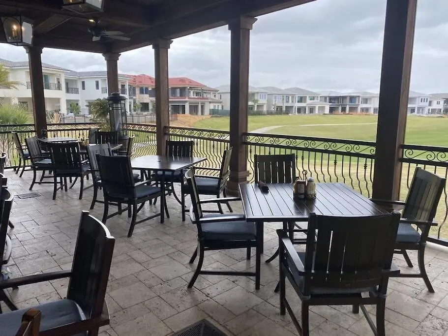 Reunion South Facing Pool 3 Bed/3.5 Baths Holiday home *