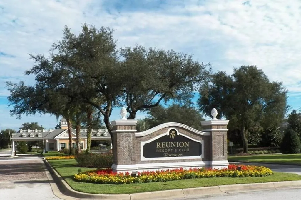 Reunion South Facing Pool 3 Bed/3.5 Baths