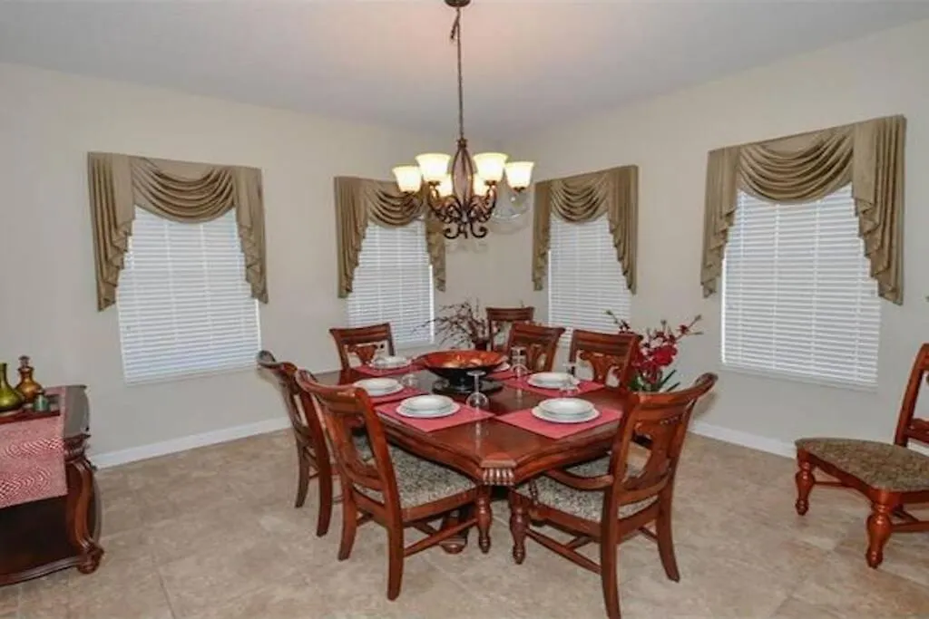 Reunion South Facing Pool 3 Bed/3.5 Baths