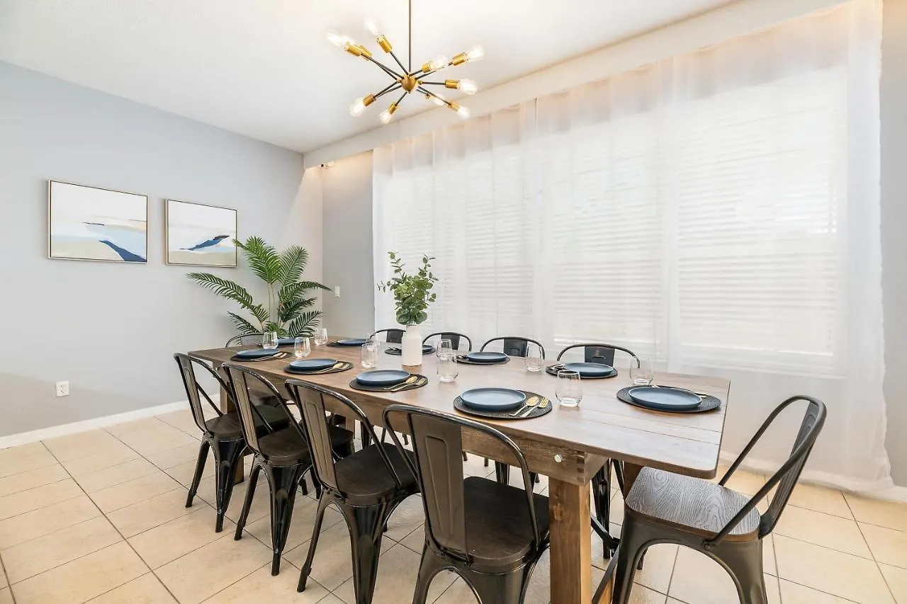 Family Retreat 6br With Private Pool, & Theater Near