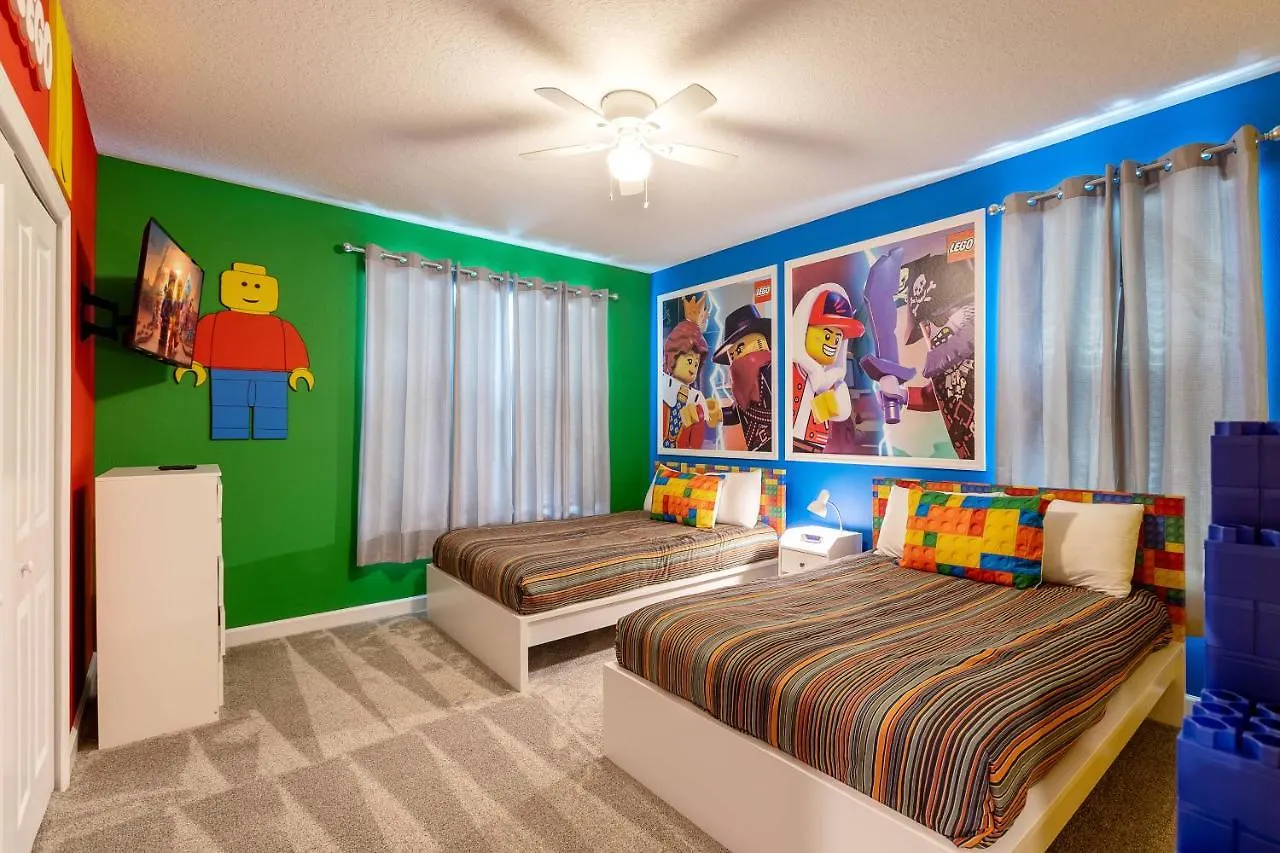 Thematic With Pool In Kissimmee