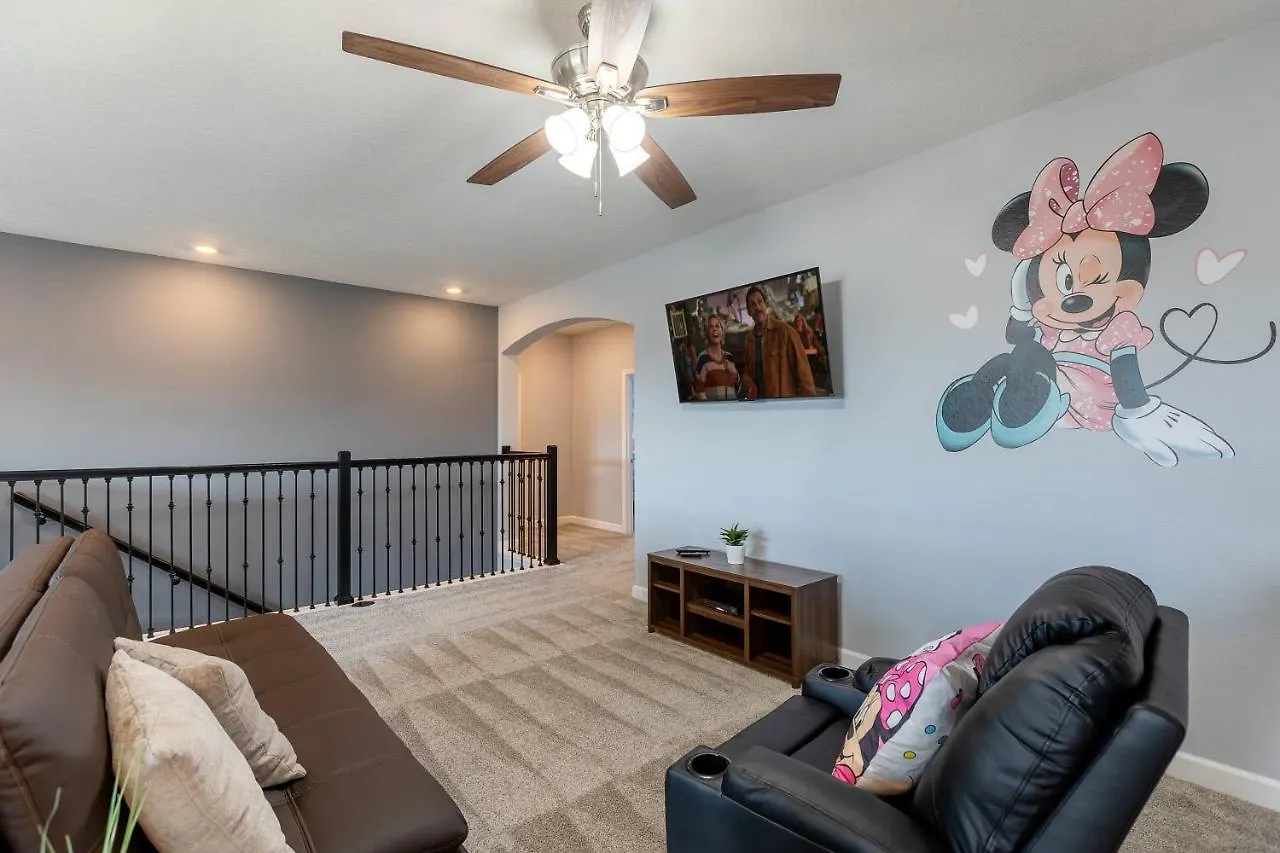 Thematic With Pool In Kissimmee