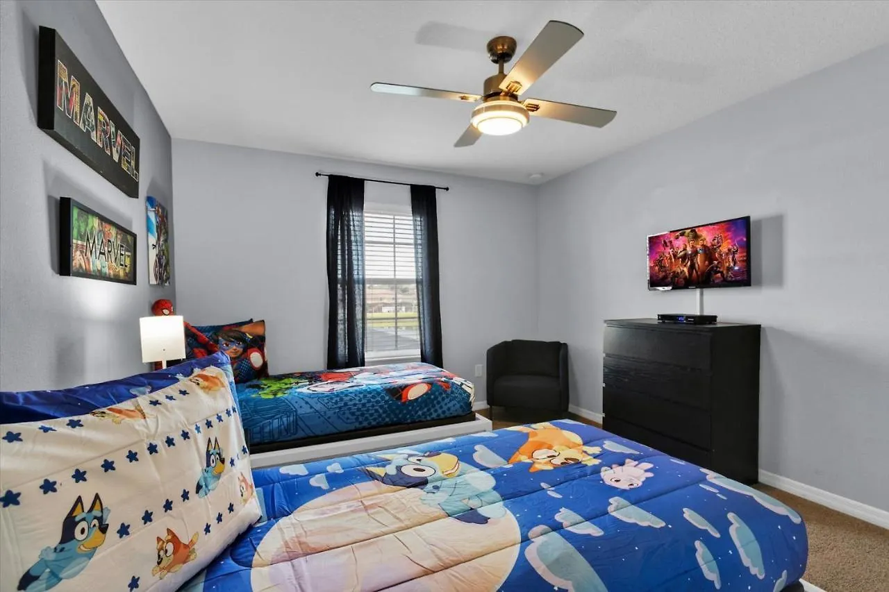 3069 Palm