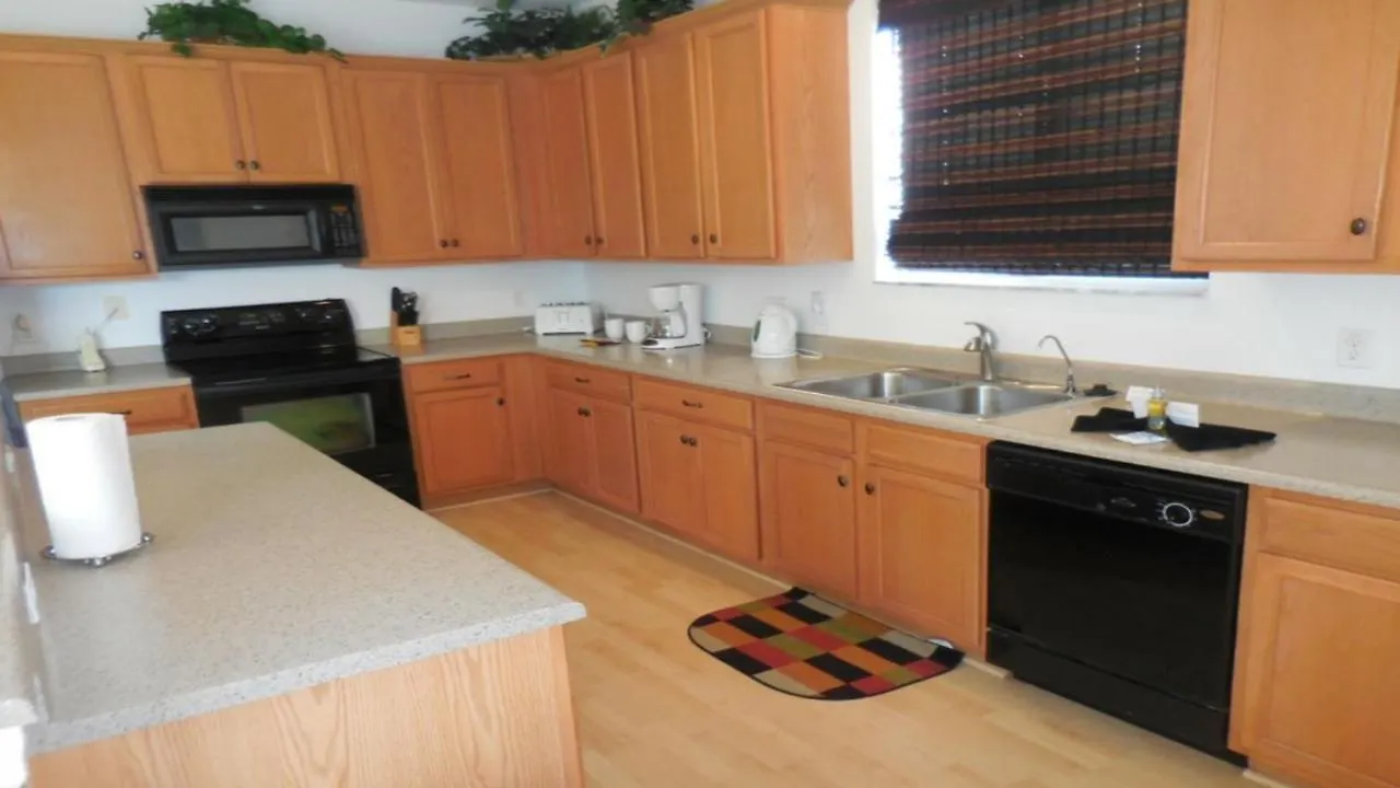 Βίλα 5br 45ba At Somerset *