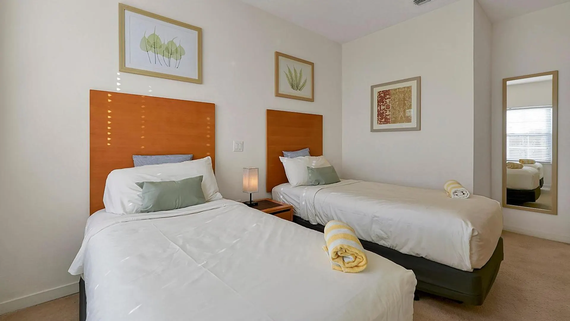 Regal Oaks Vacation Townhomes By Idiliq - Free Private Hot Tub! Szálloda Kissimmee