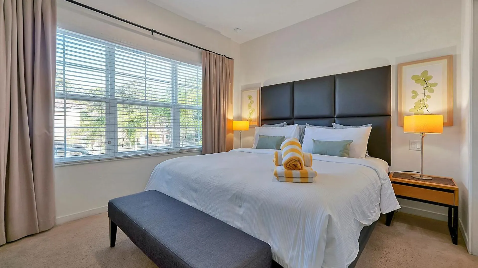 Regal Oaks Vacation Townhomes By Idiliq - Free Private Hot Tub! Szálloda
