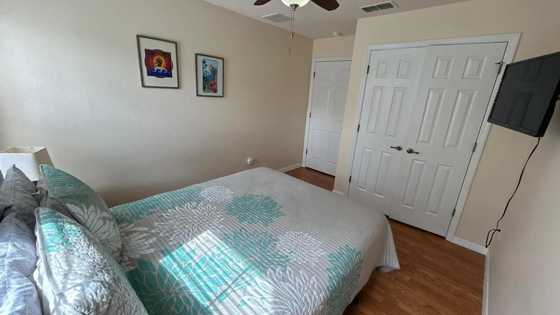 New! Lakefront Views- Encantada Townhouse