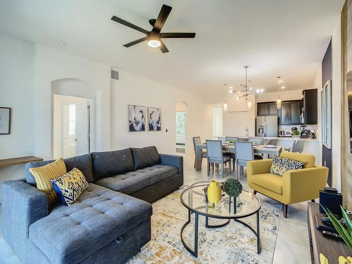 Comforting 2br With Waterpark & Game