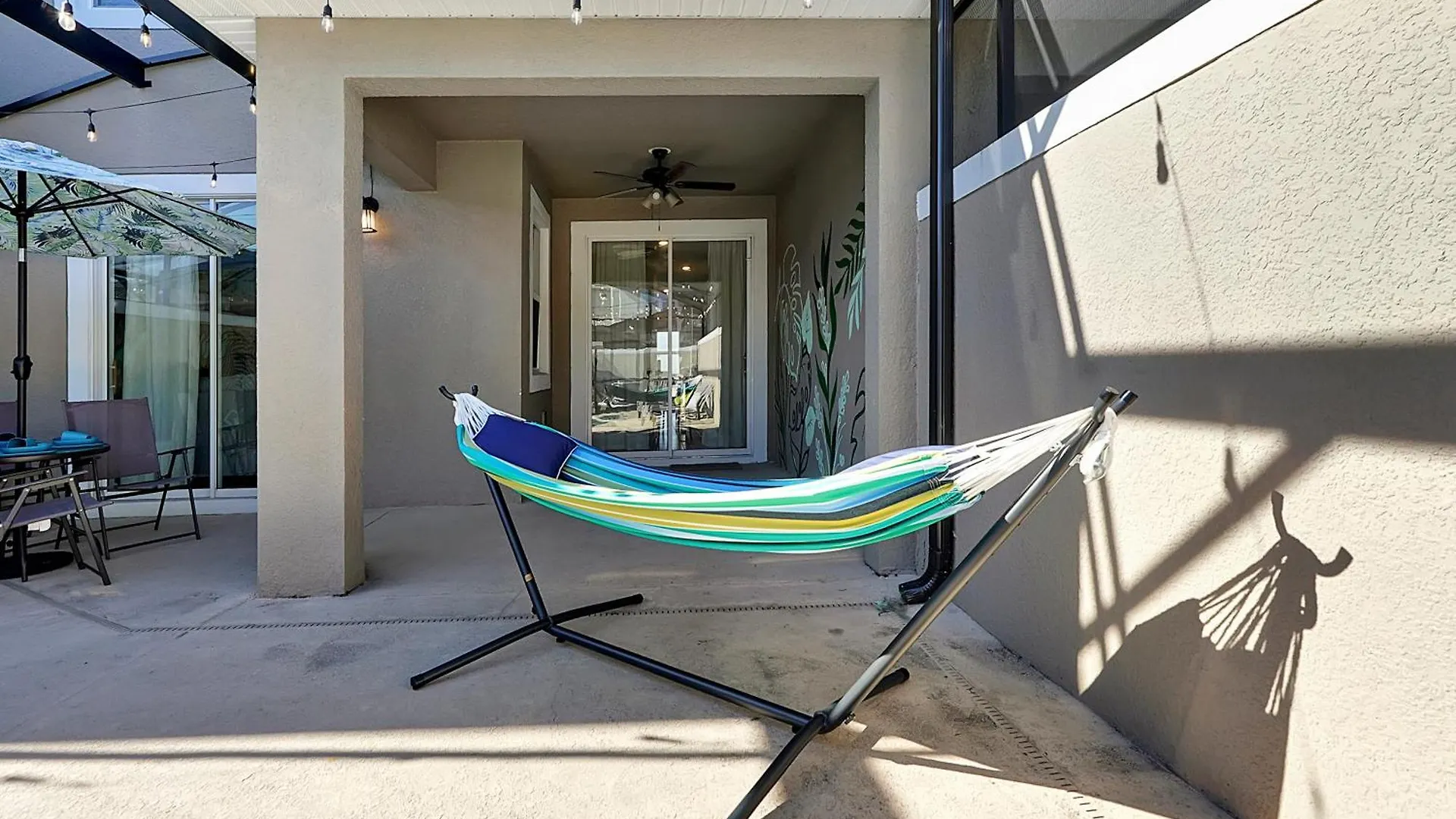 Storey Escape W/ Pool, Games & Water Park Holiday home *