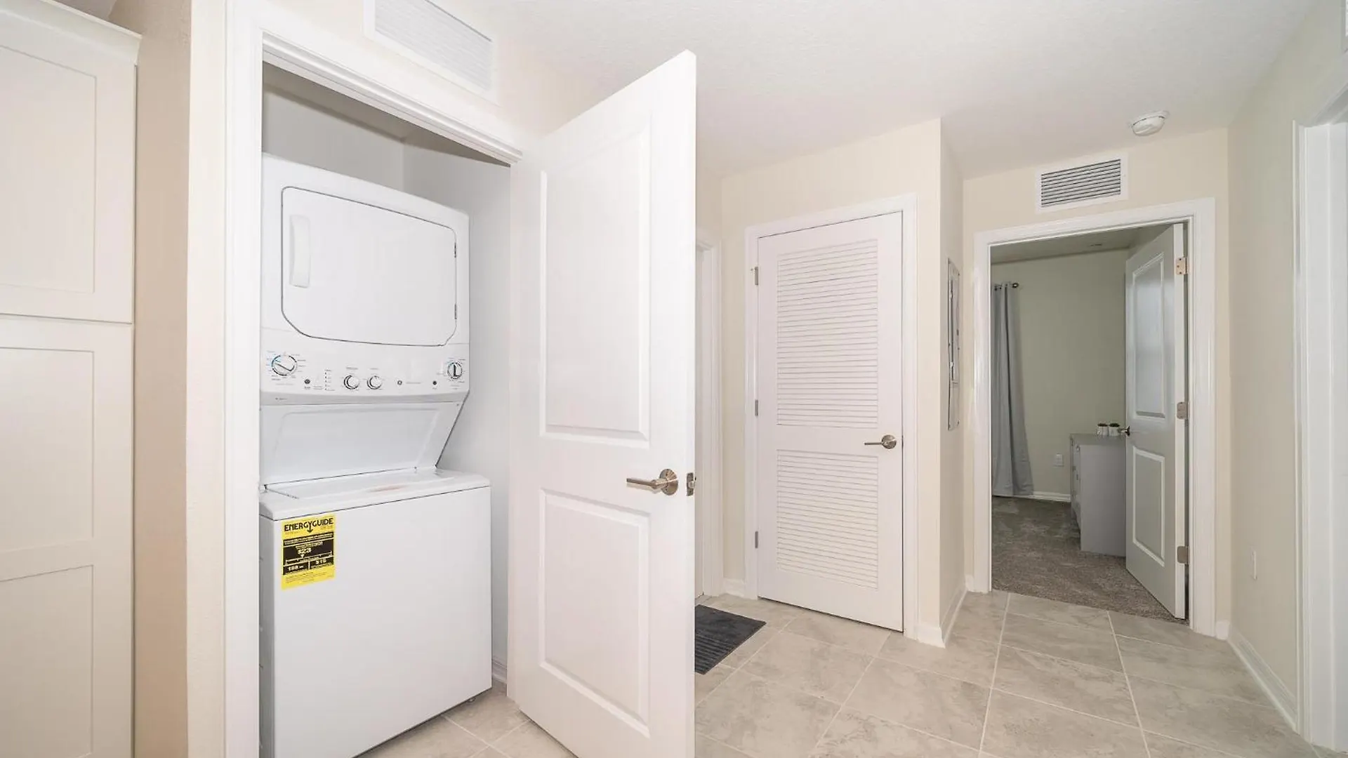 3120-201bb Storey Lake, 3/2 Garden View * كيسيمي