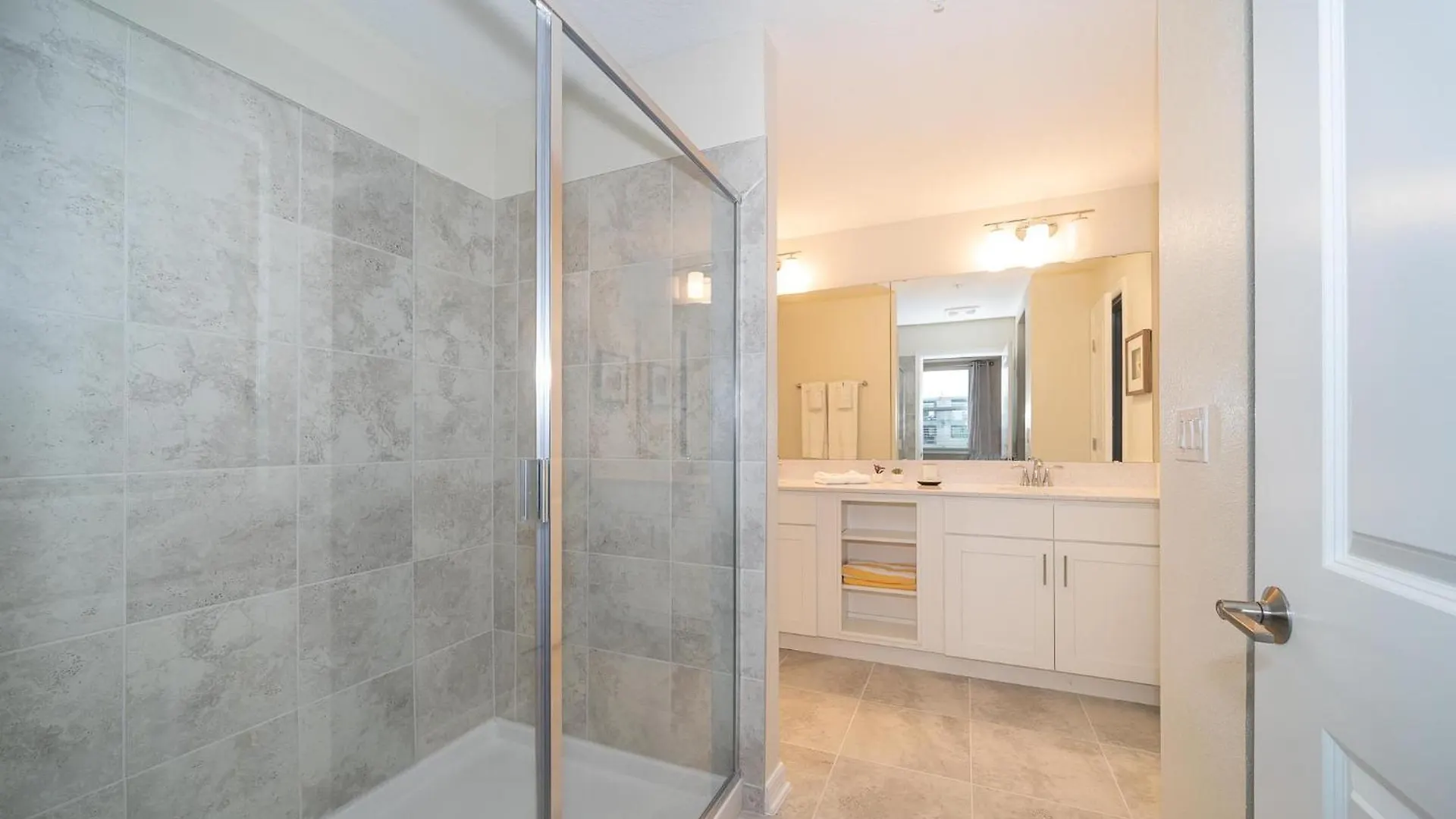 3120-201bb Storey Lake, 3/2 Garden View