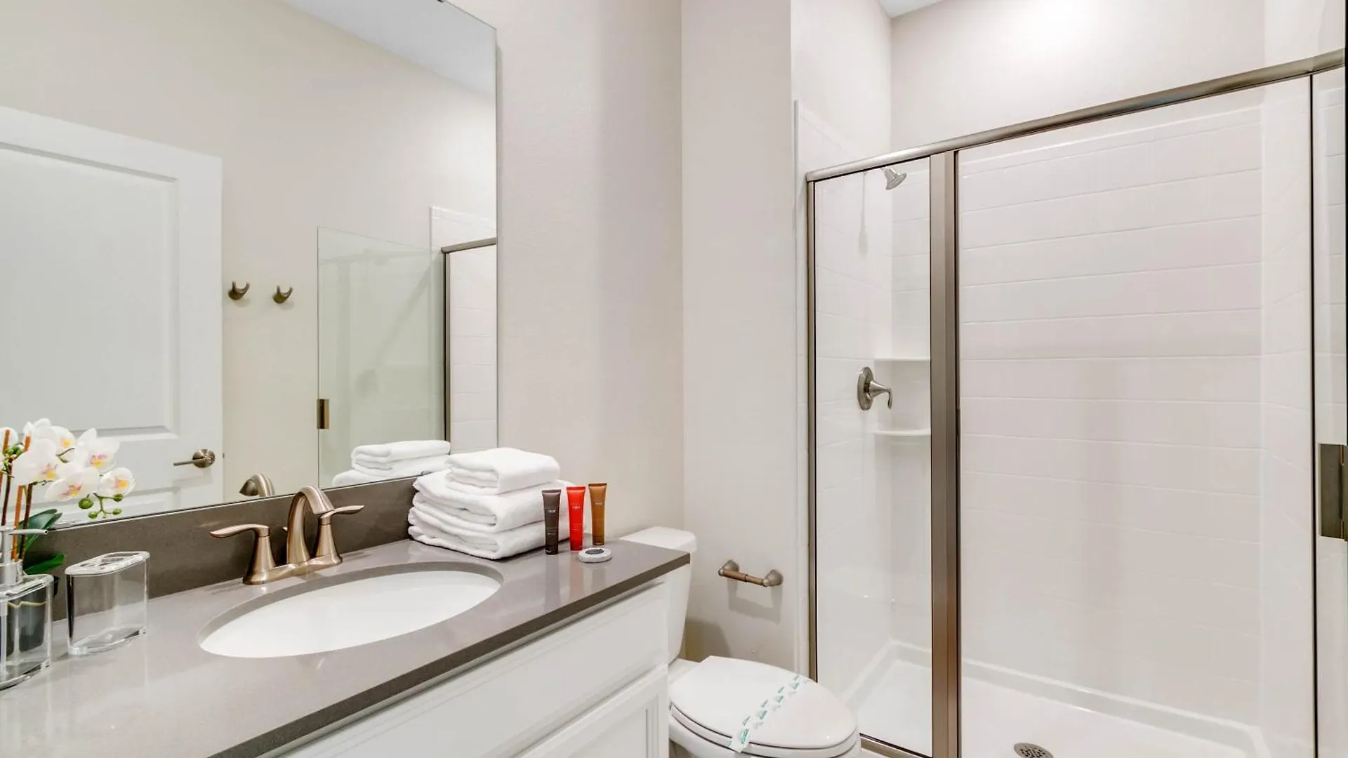 4 Bedrooms-3 Bathrooms- Storey 2849ss Σπίτι διακοπών