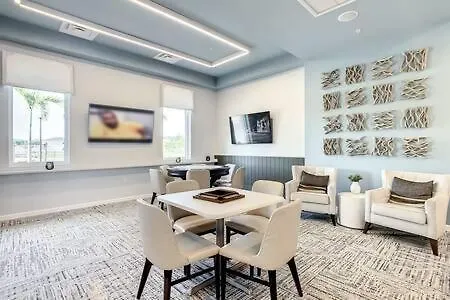 Casa de Férias Dazzling Thematic 4br With Waterpark & Private Pool